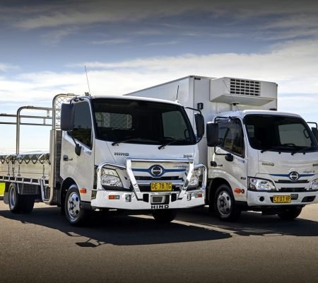 Hino.jpg